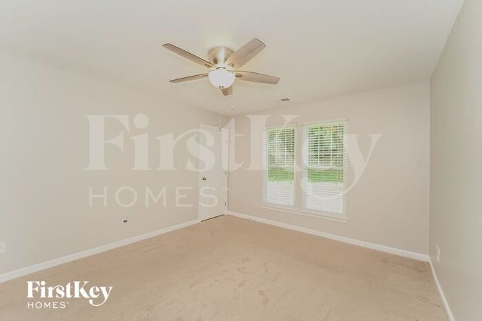 Building Photo - 246 Grayland Rd