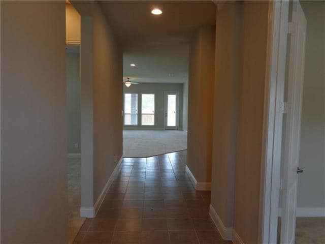 Building Photo - 5105 Rosewood Ln