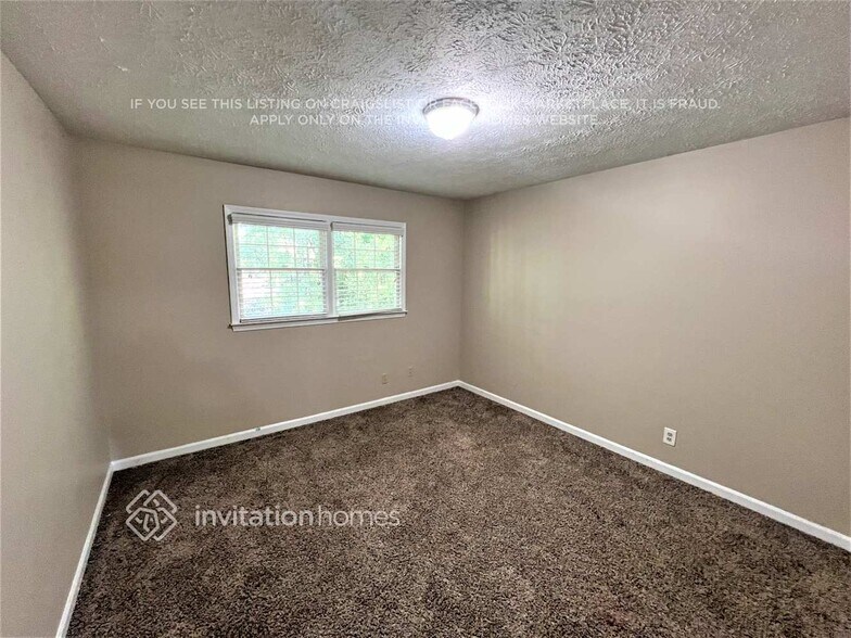 Building Photo - 3993 Sugar Valley Dr SE