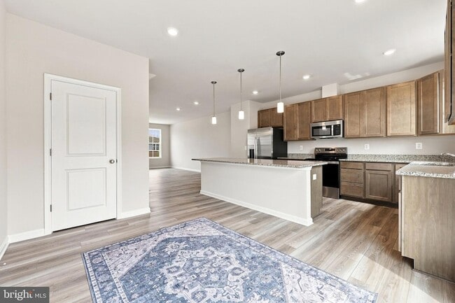 Building Photo - 394 Seeback Dr