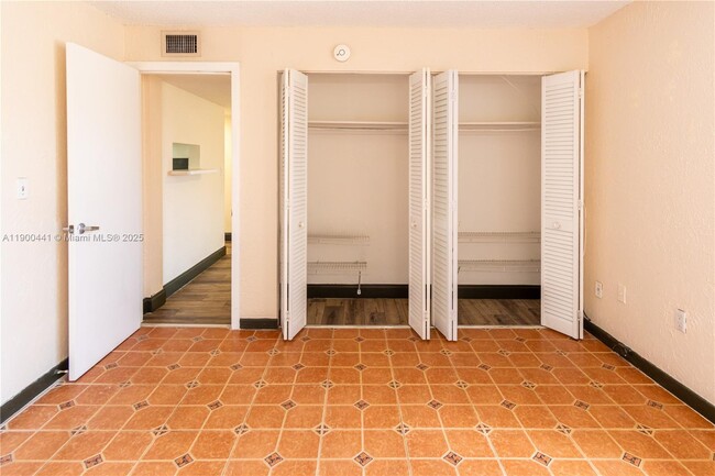 Building Photo - 10500 SW 108th Ave