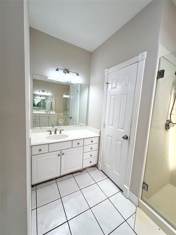 Building Photo - 4306 Shady Pine Dr