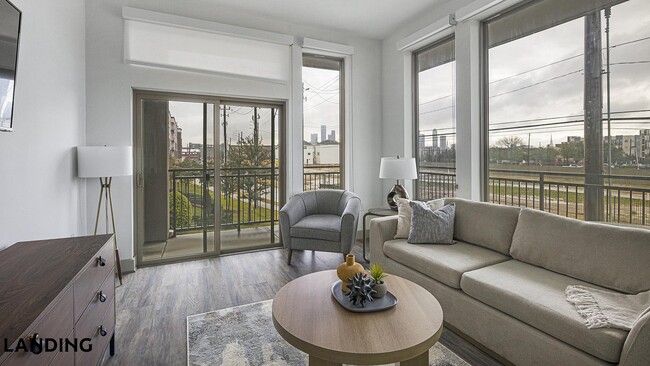 Building Photo - 3030 Summer St