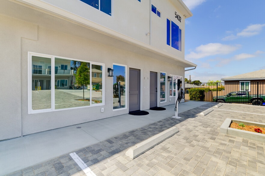 Building Photo - Kyra Apartments
