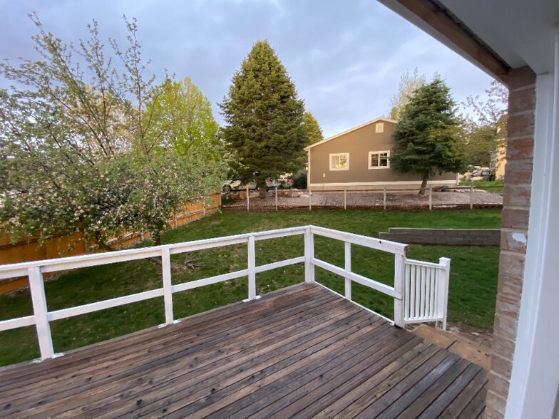 Building Photo - 2265 S Linda Wy