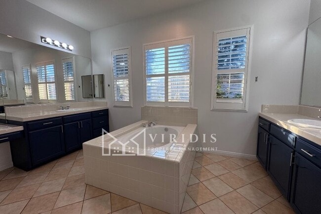 Building Photo - 9303 Via Lugano