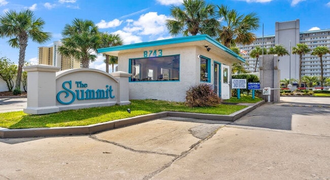 Building Photo - 8743 Thomas Dr