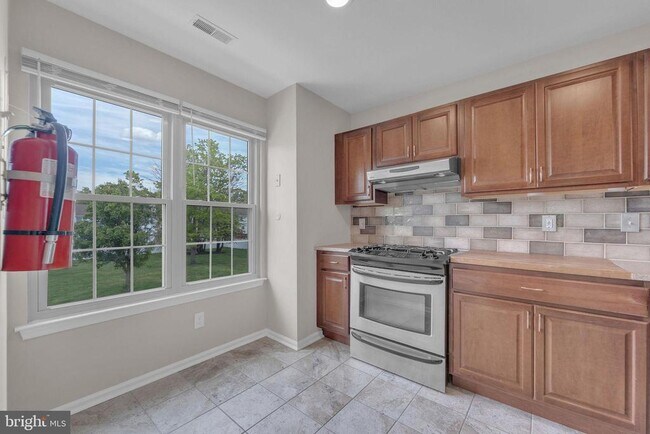 Building Photo - 620 Covington Ct