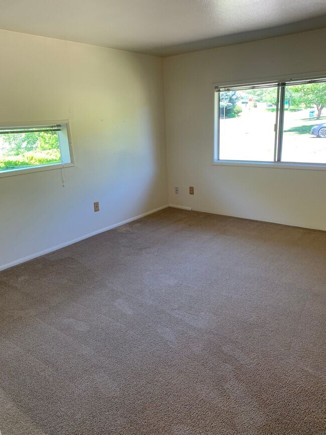 Building Photo - 3220ha