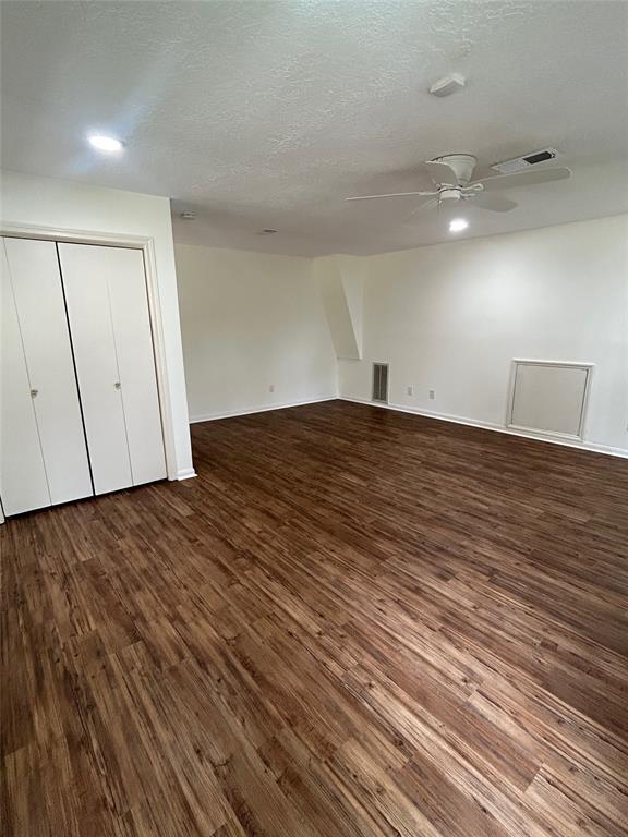 Building Photo - 12755 Mill Ridge Dr