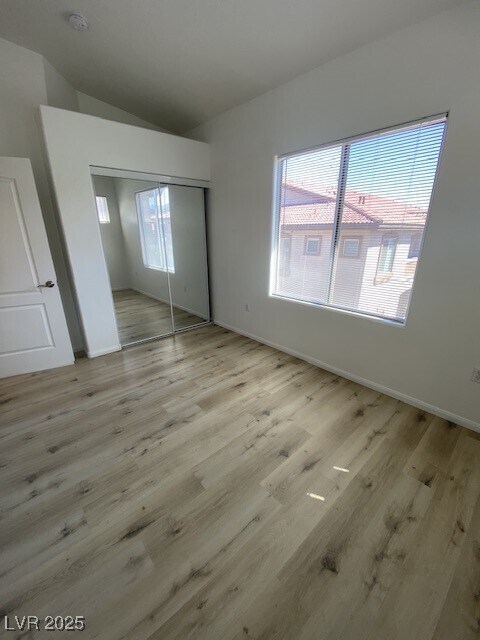 Building Photo - 2305 W Horizon Ridge Pkwy