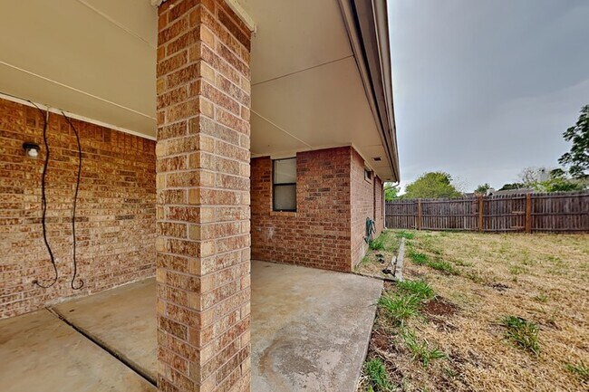 Building Photo - 2200 Sandy Creek Trail