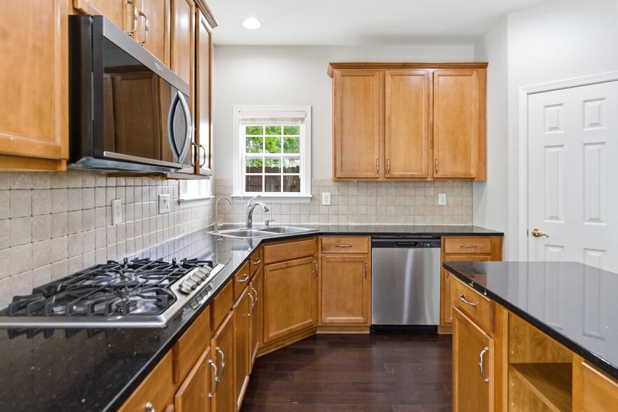 Building Photo - 3210 Warbler Way
