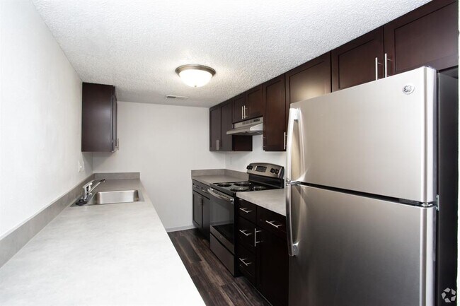 Building Photo - 8033 Gessner Dr