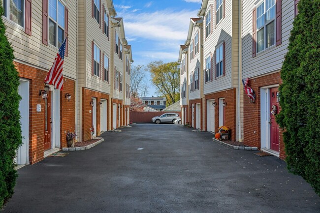 Building Photo - 187 West Ave