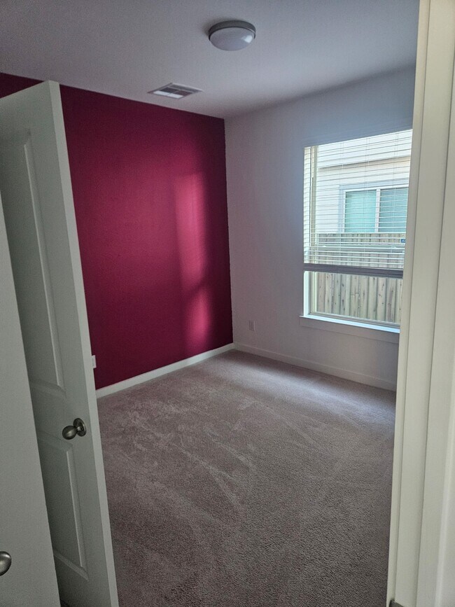 Building Photo - 5115 Klein Orchard Dr