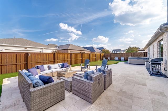 Building Photo - 3945 Wellesley Ave