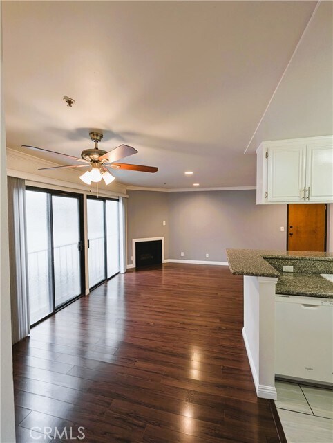 Building Photo - 11162 Camarillo St