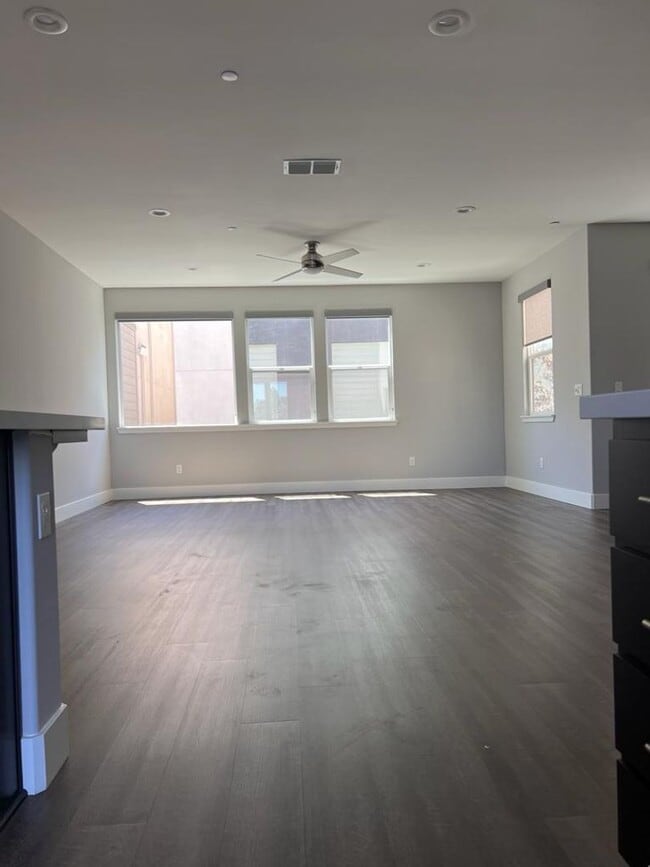 Building Photo - 1010 Mudpie Lane