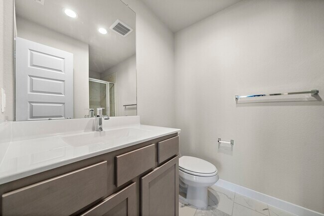 Building Photo - 3327 Tilley Dr