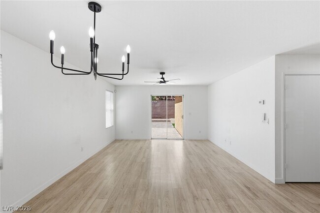 Building Photo - 3245 Aiken Way