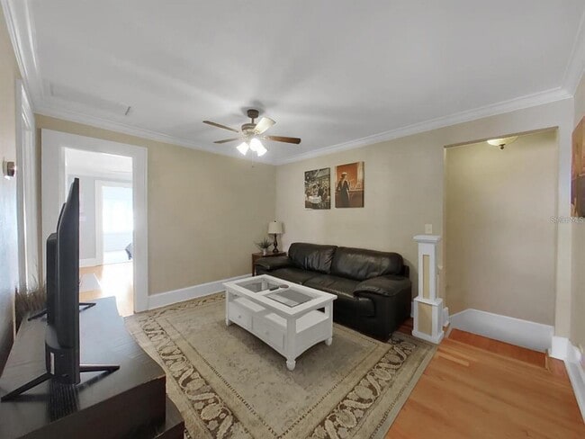 Building Photo - 614 8th St N