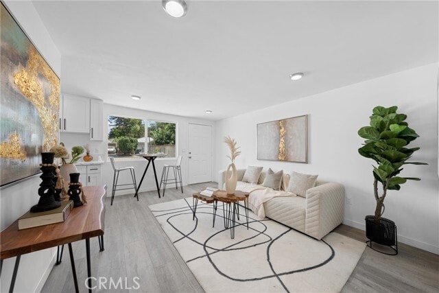 Building Photo - 2461 St Pierre Ave