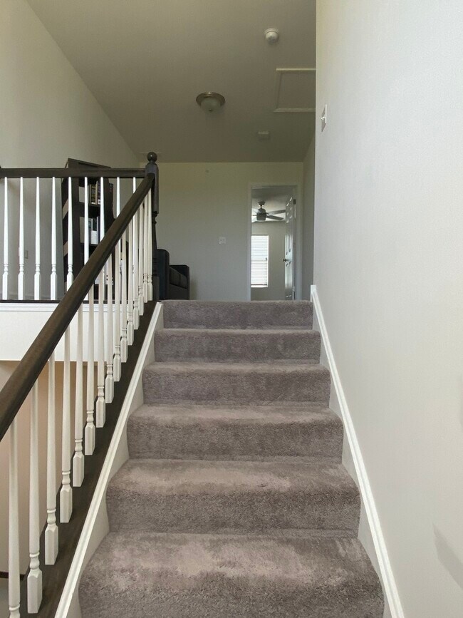 Building Photo - 13917 S Belmont Dr