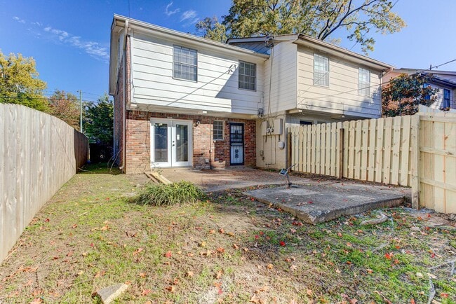 Building Photo - 2291 Madison Ave