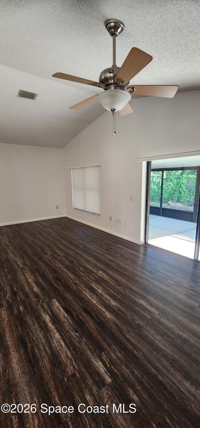 Building Photo - 4024 Pinyon Dr