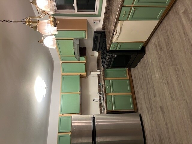 Building Photo - 1216 W 12th St