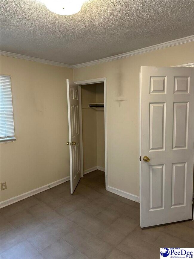 Building Photo - 713 Georgetown St