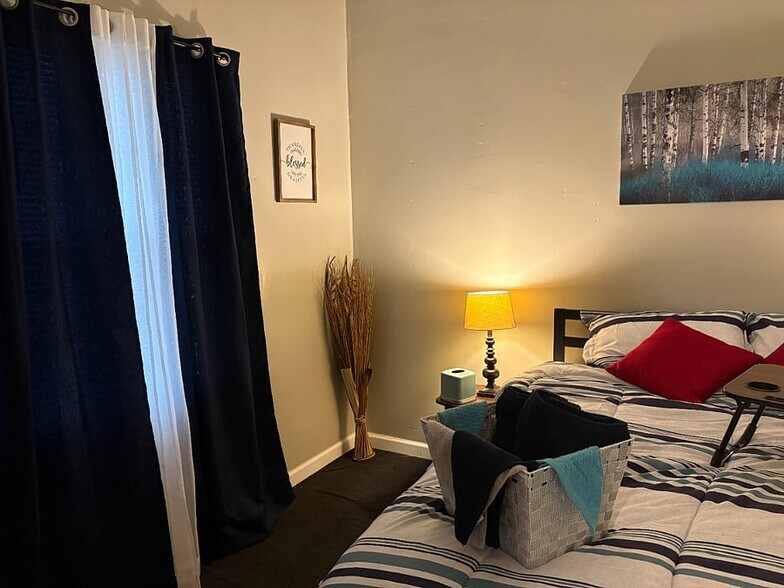 Bedroom 2 $1200 - 704 Lavinia St
