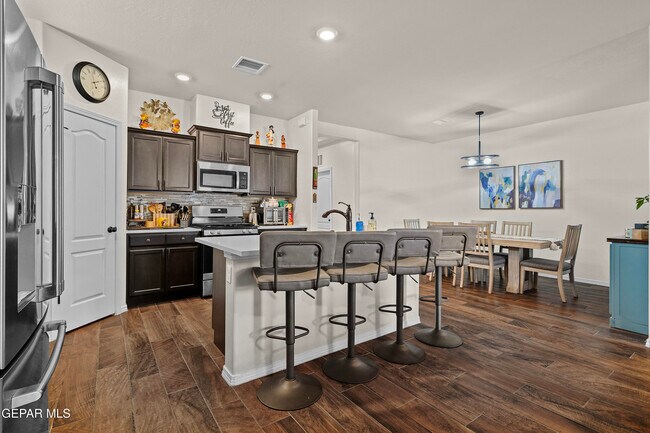 Building Photo - 12597 New Dawn Dr