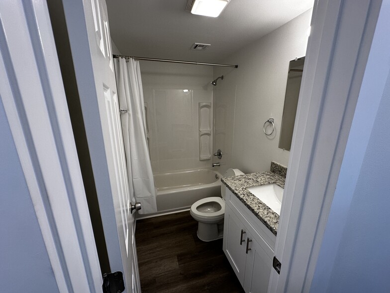 1st Bathroom - 3300 Nashville Ave