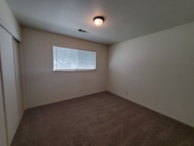 Building Photo - Price Reduced! 3 Bedroom 2 Bath House with Large Yard Available Now!