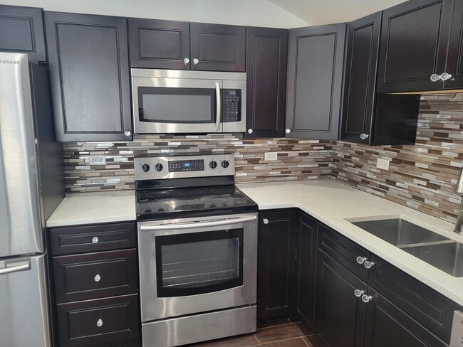 Building Photo - 2382 S Scott St