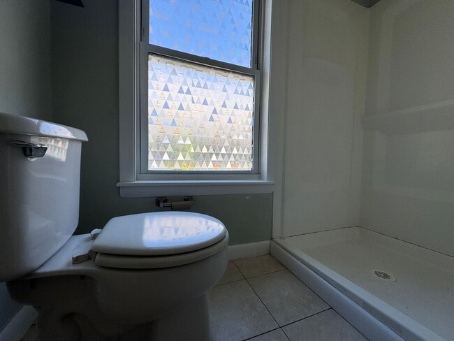 Building Photo - Spacious 4-Bedroom Home with Upgrades and ...