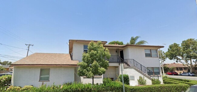 Building Photo - Charming East L.A. Home Near Parks & Top S...