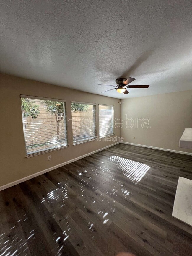 Building Photo - 3616 Cherryglen Way