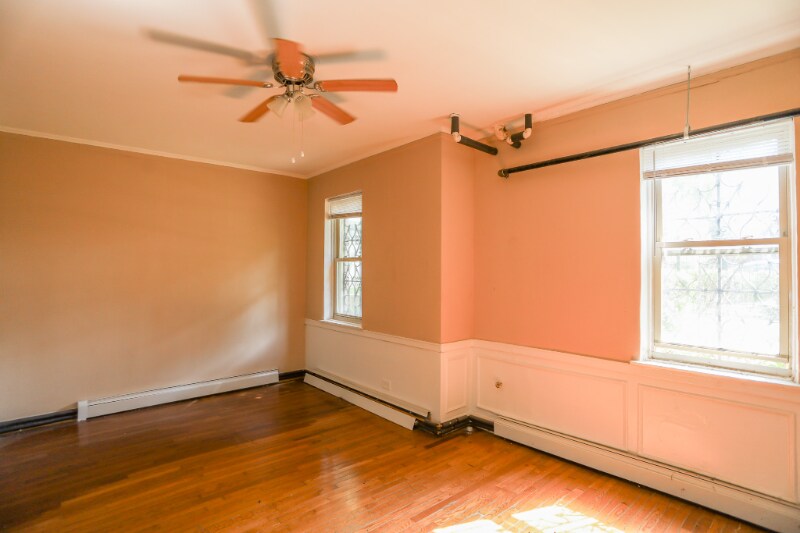 Primary Photo - 4130 N Keystone Ave