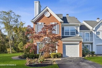 Building Photo - 61 S Manor Ct