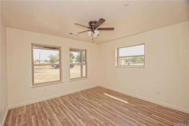 Building Photo - 8435 Buena Vista Ave