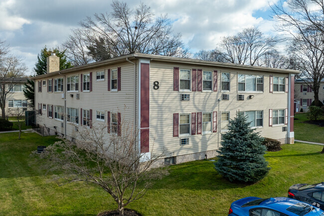 324 Post Avenue - Post House