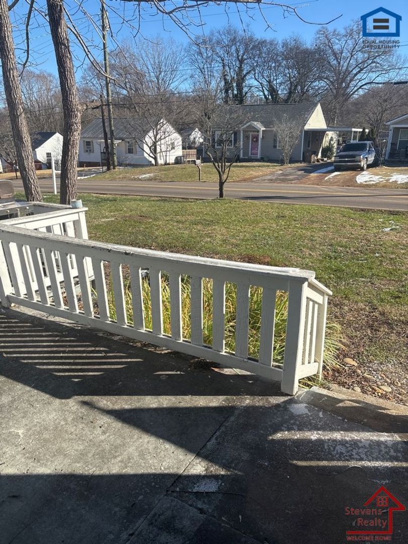 Building Photo - 3427 S Haven Rd