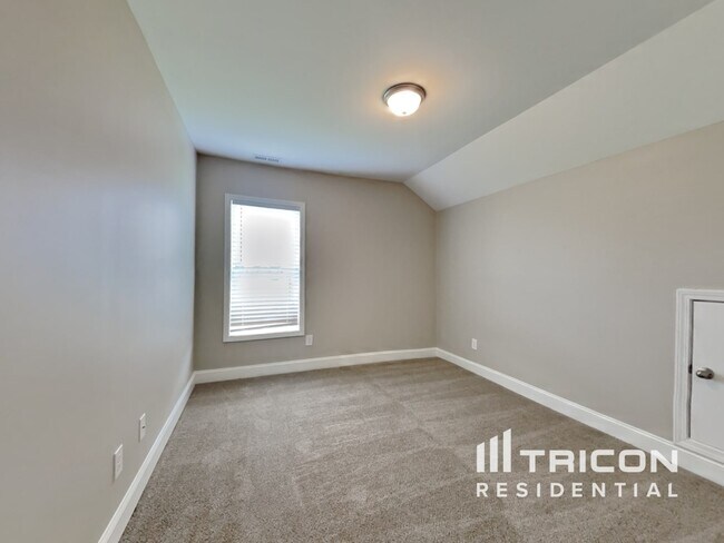 Building Photo - 112 Fish Whistle Ct