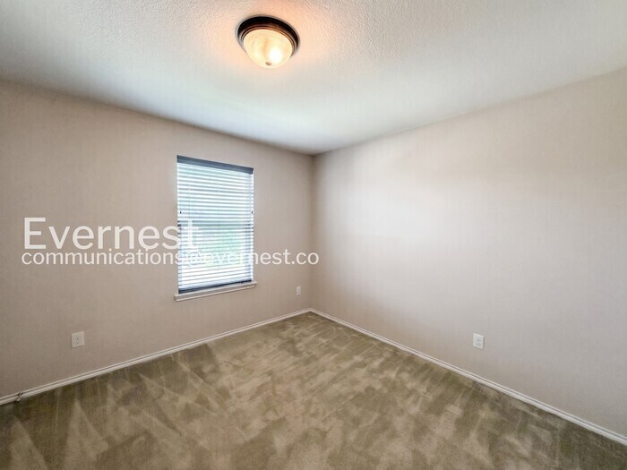 Building Photo - 13700 Vigilance St