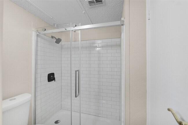 Building Photo - 2120 El Paseo St