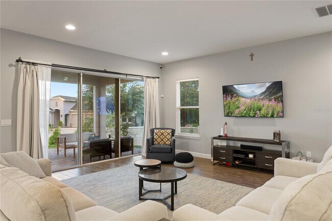 Building Photo - 15713 Sweet Limetta Dr