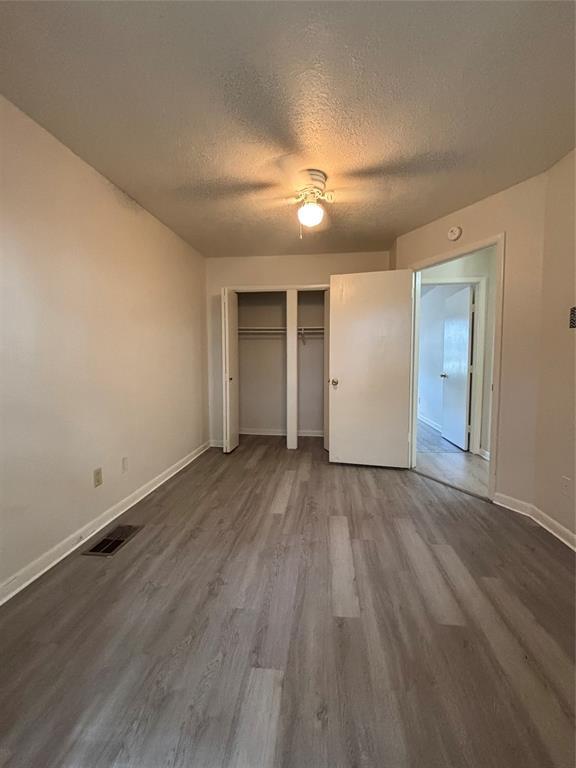 Building Photo - 218 S Pruett St